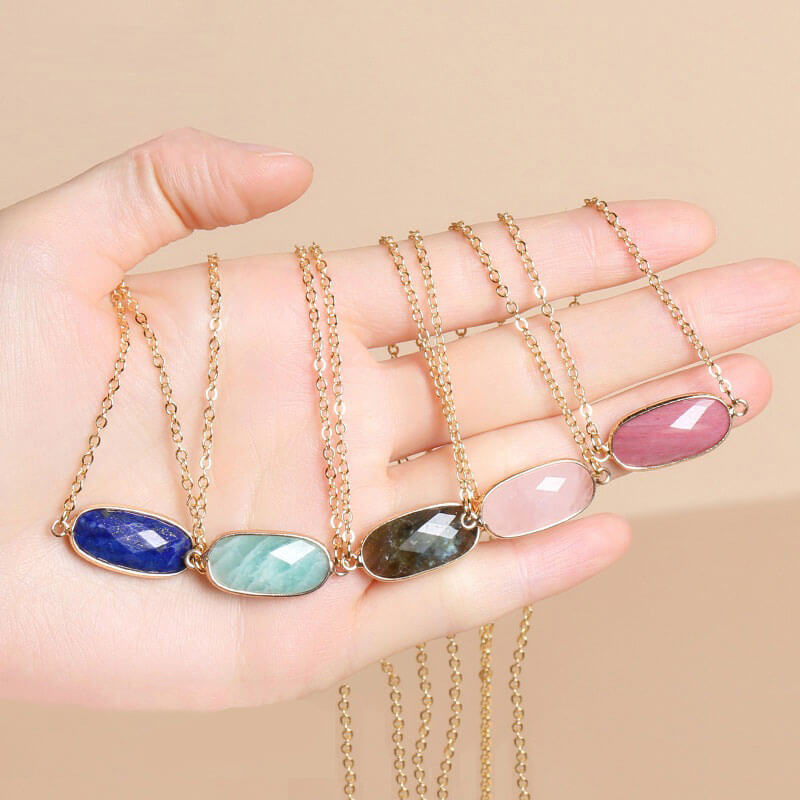 Alternative view of Crystal Gemstone Necklace Oval Quartz Jewellery