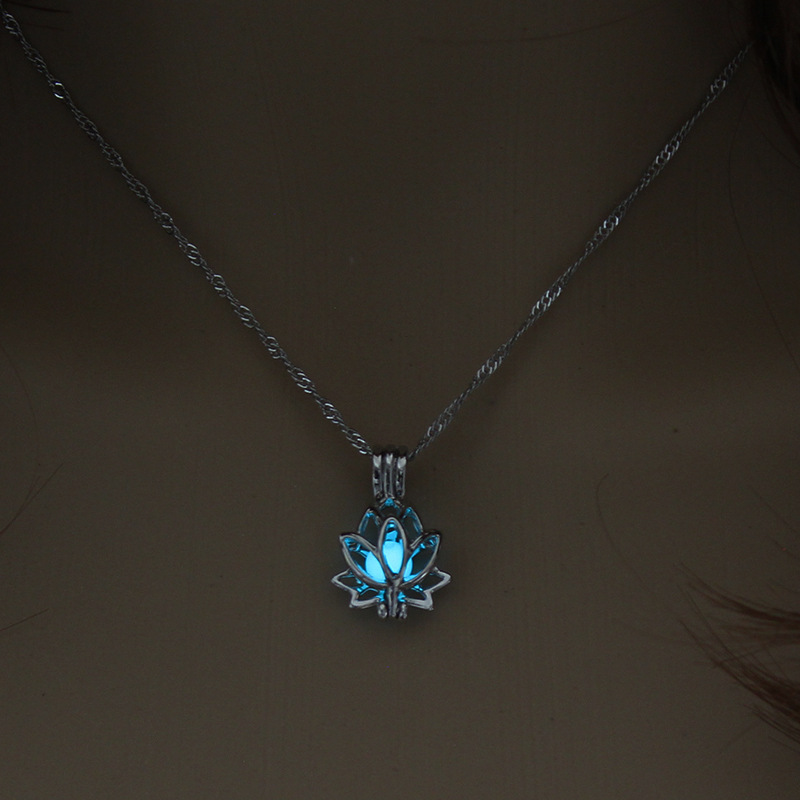 Luminous Hollow Necklace Halloween Ornaments - Image 8
