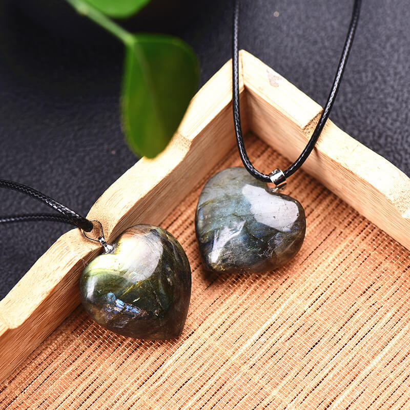 Natural Heart Shaped Labradorite Necklace Bulk - Image 6